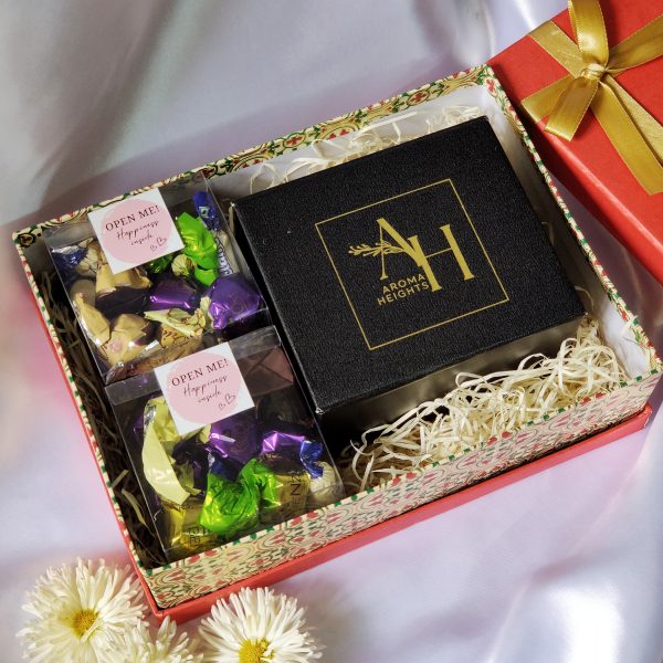 Love & Treats Valentine's Gift Hamper - Image 5